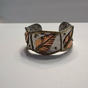 Vintage Women’s Hammered Silver Copper Brass Toned Leaf Cuff Bracelet